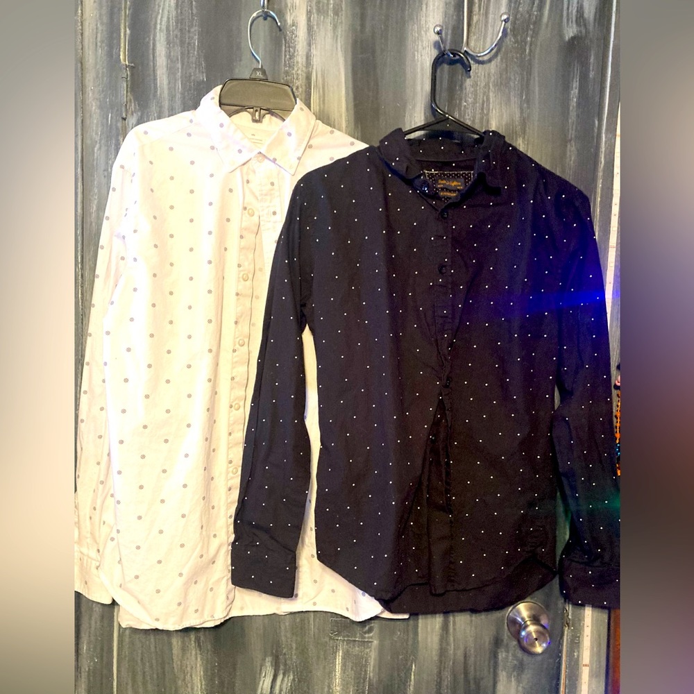 2 men’s botton up shirts